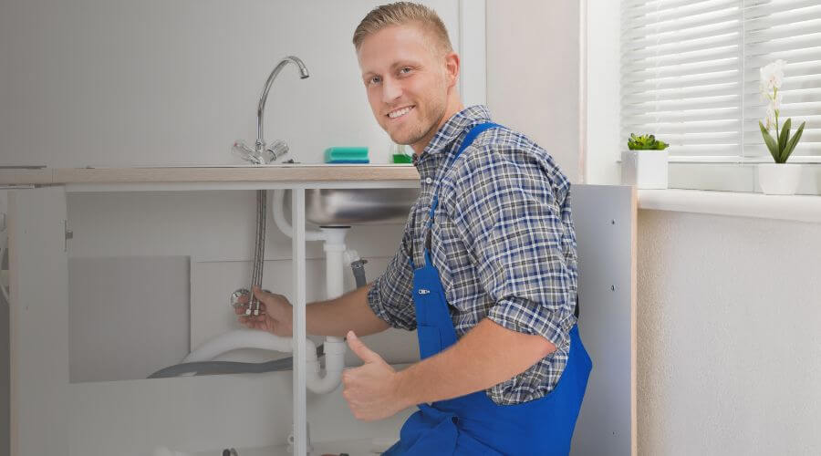 Burst Pipe Emergency Service in Claremont, IL